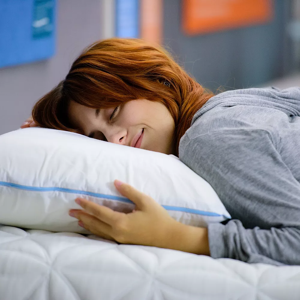 Tempur-Pedic Tempur-Cloud Breeze Dual Cooling Pillow 6 Tempur-Pedic Tempur-Cloud Breeze Dual Cooling Pillow - Image 4