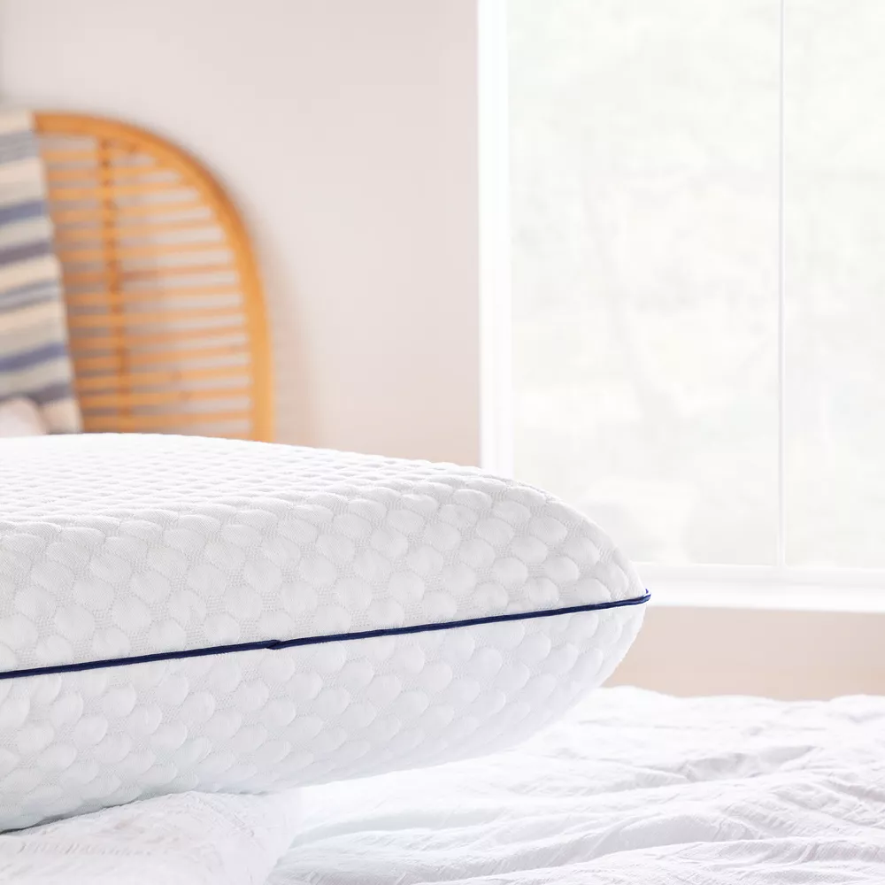 Linenspa Signature AlwaysCool Gel Memory Foam Pillow 6 Linenspa Signature AlwaysCool Gel Memory Foam Pillow - Image 4