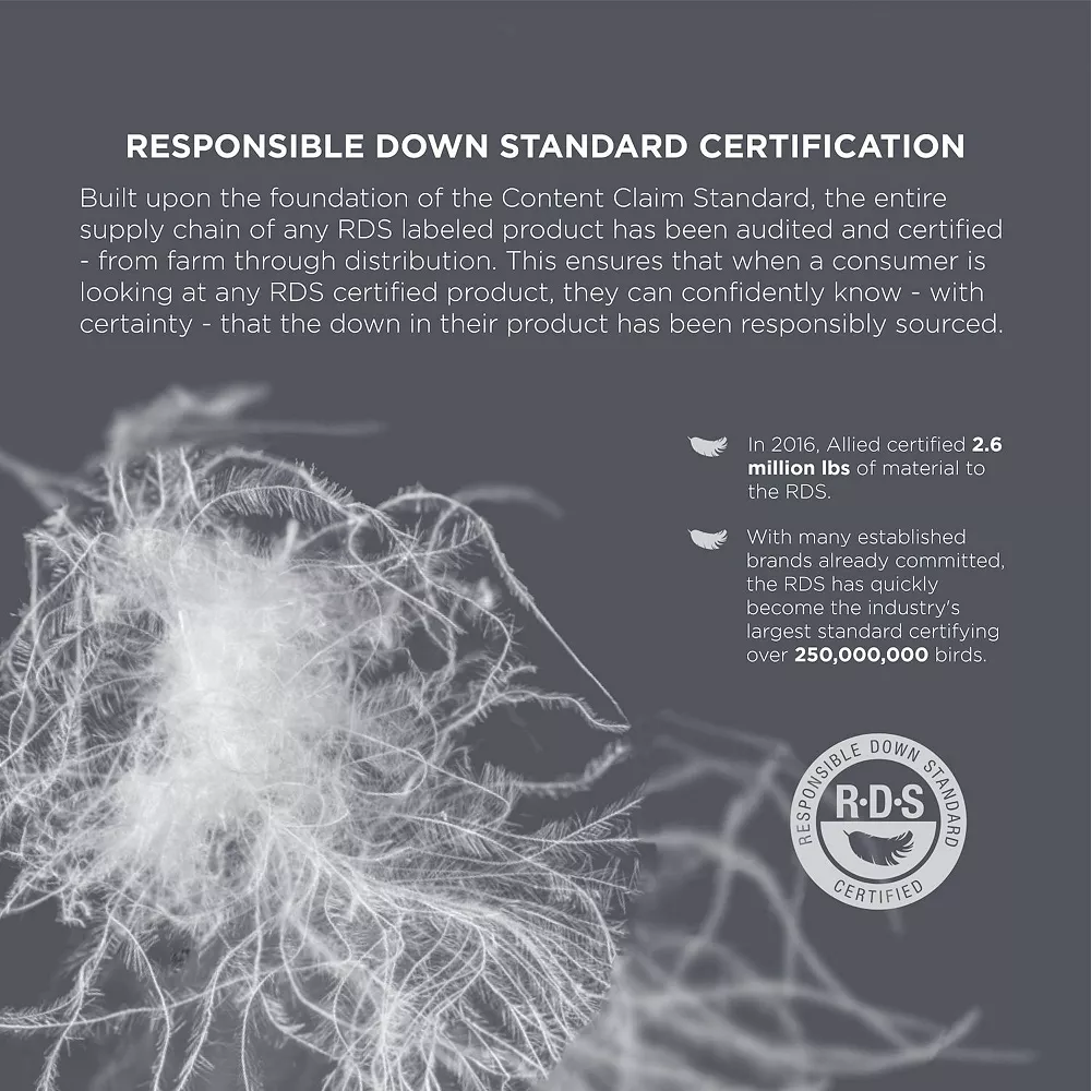 CosmoLiving By Cosmopolitan Leopard Jacquard White Down Jumbo Pillow 7 CosmoLiving By Cosmopolitan Leopard Jacquard White Down Jumbo Pillow - Image 5