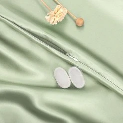 PiccoCasa 100% Pure Silk Pillowcase For Hair And Skin 25 Momme Breathable Pure Silk Pillow Cases King 20" X 36" -travel pillow shop 6239860 ALT2