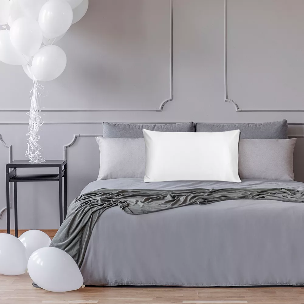 PiccoCasa 19 Momme Mulberry Silk Pillowcase For Hair And Skin, King 20" X 36" 5 PiccoCasa 19 Momme Mulberry Silk Pillowcase For Hair And Skin, King 20" X 36" - Image 3